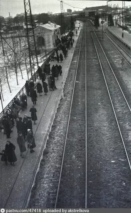 Станция Рабочий поселок, 1961 г. Автор: Шорохов Константин Александрович.