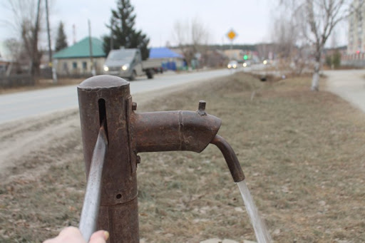 Ближайшая колонка с водой от меня