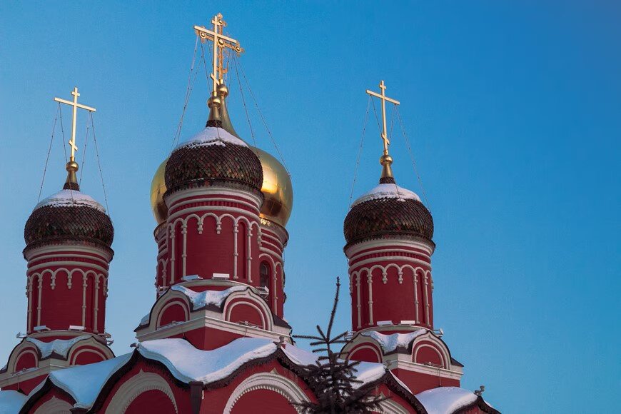 В Суздале всё живёт по своим законам. Тут невозможно суетиться, злиться или испытывать тревогу