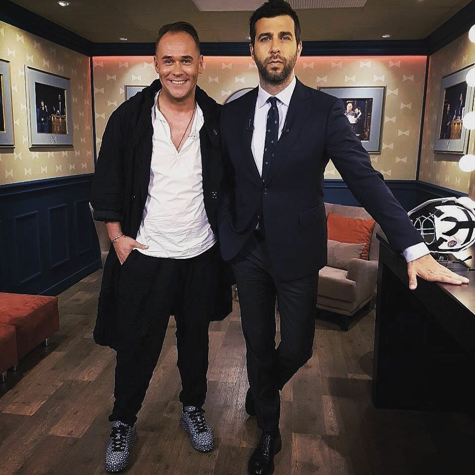 Звезда сериала «Склифосовский» Максим Аверин полностью отдаётся профессии. Недавно актёр признался, что не мечтает о детях. А о своих любовных переживаниях он старается не распространяться.-2