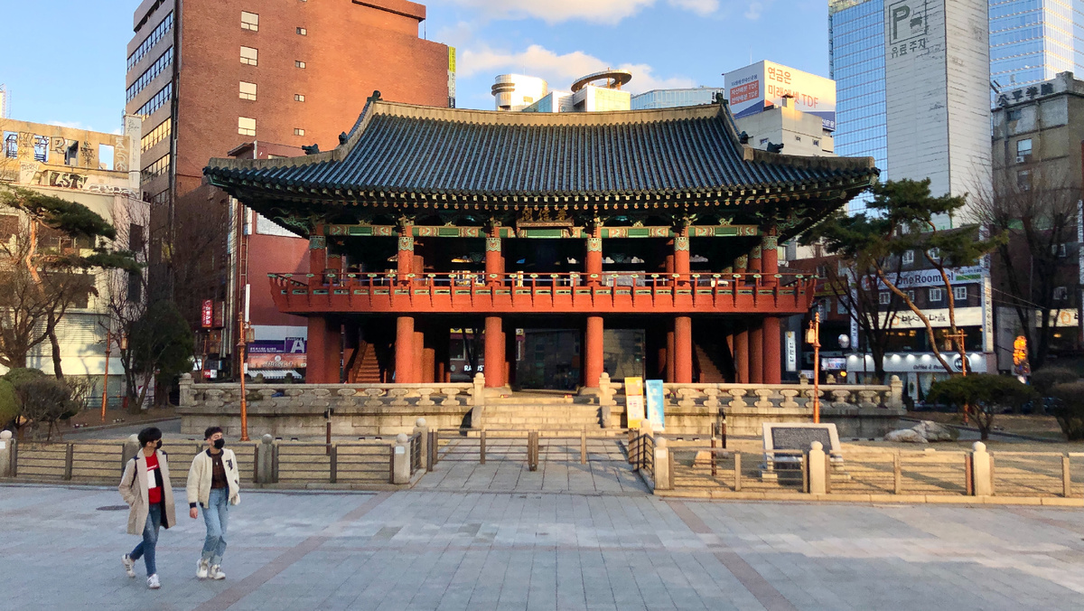 Колокольня Посингак в Сеуле