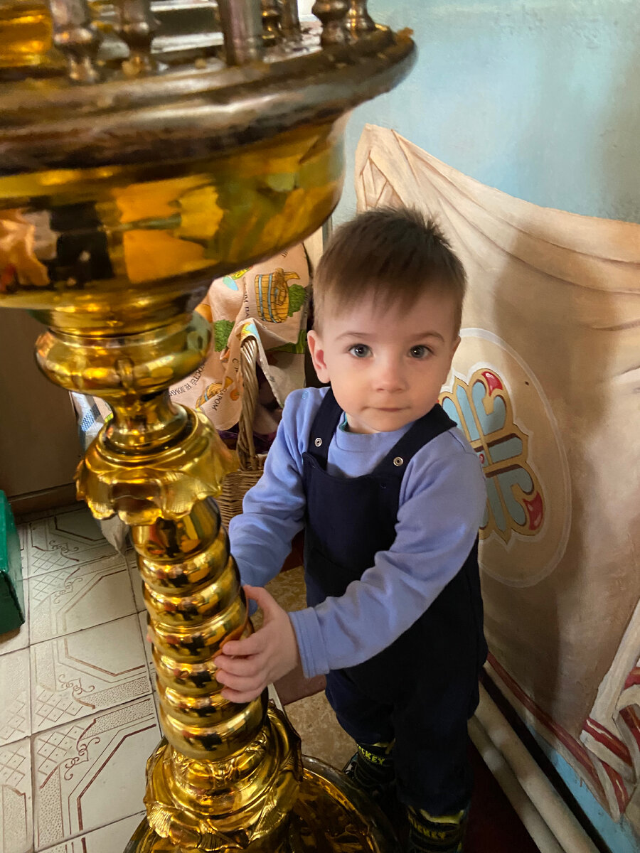 Юный прихожанин