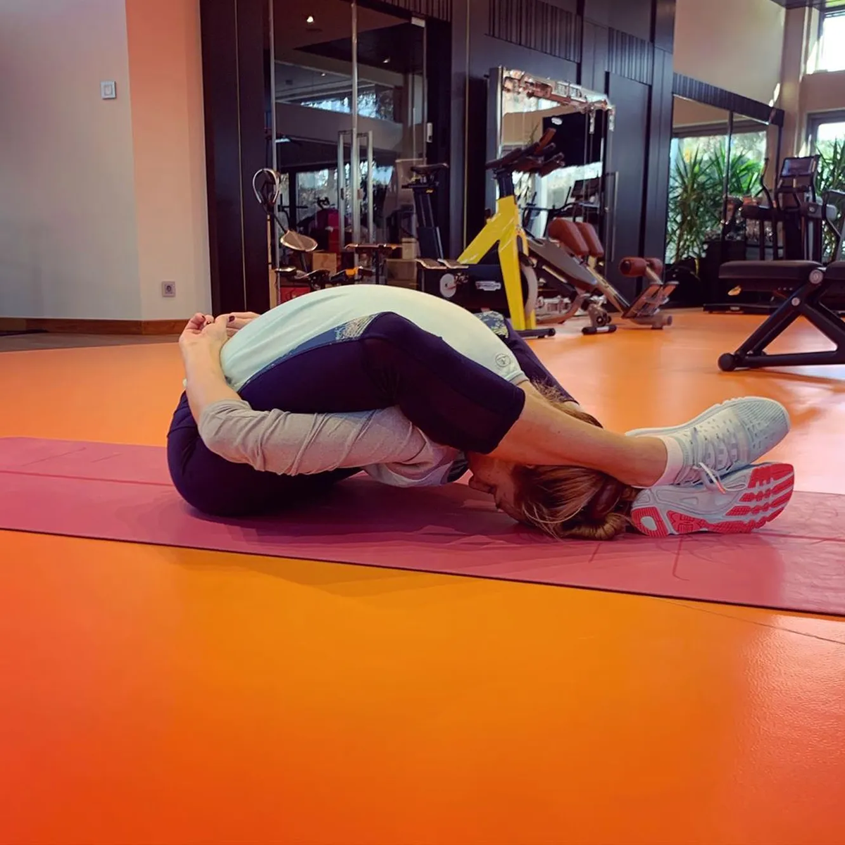    Татьяна Навка на занятиях по йоге Соцсети Татьяны Навки