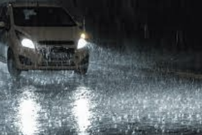 Источник: http://xn--80aiajlwq.xn--p1ai/upload/000/u1/6/6/chto-proishodit-s-dorozhnoi-razmetkoi-nochyu-kogda-idet-dozhd-photo-normal.png