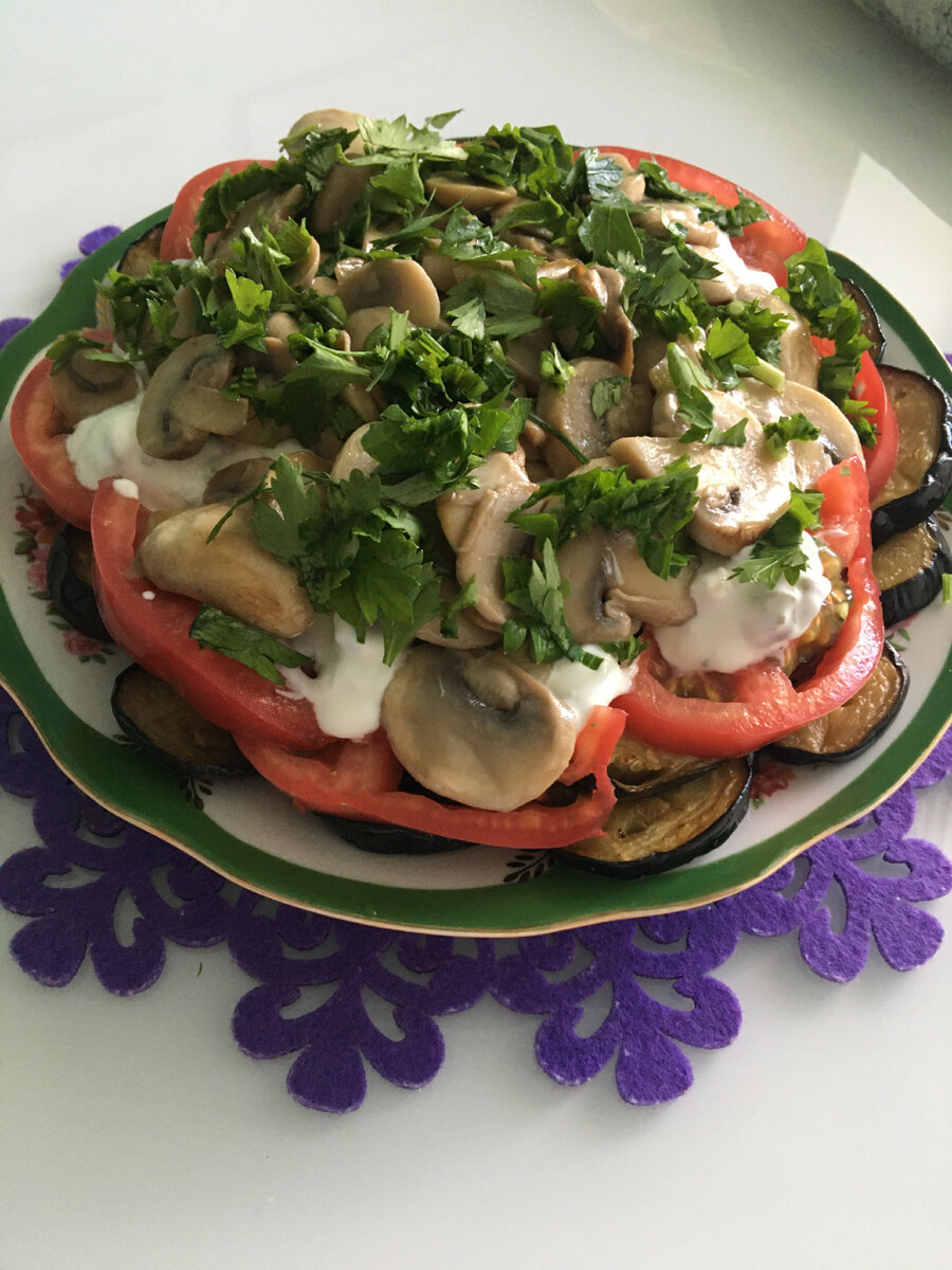 Салат с грибами и помидорами, рецепт приготовления
