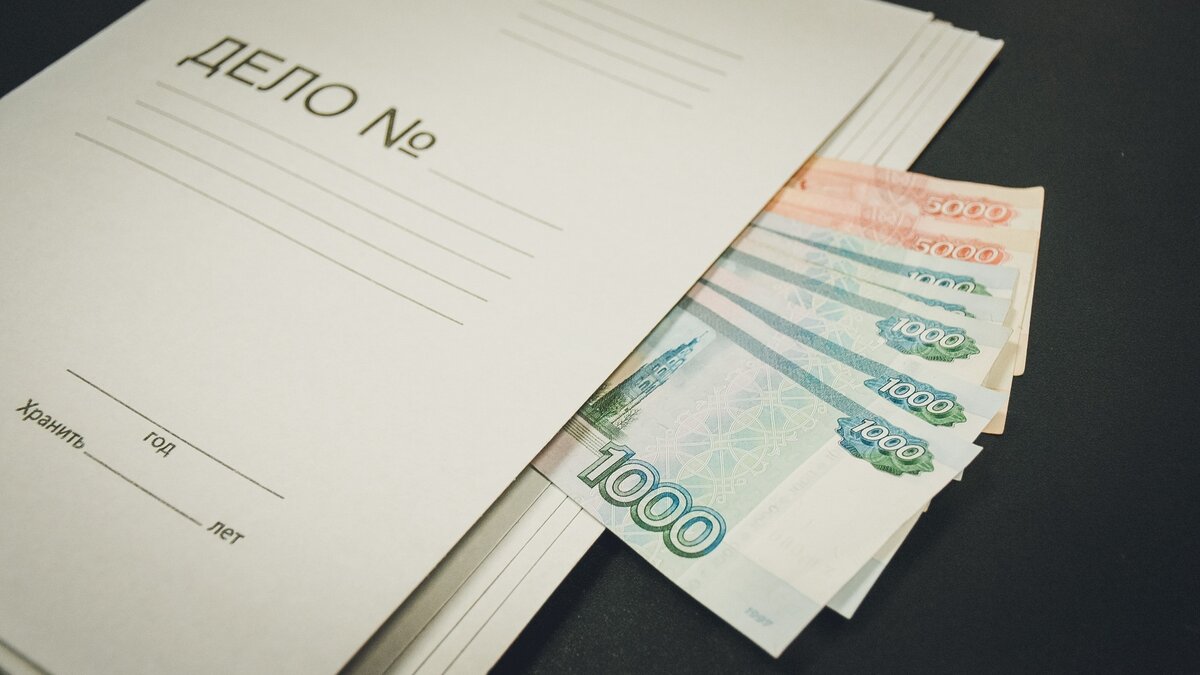     Нижегородского студента заподозрили в мошенничестве. Предварительно, он мог обкрадывать людей по схеме «Ваш родственники попал в ДТП». Об этом рассказали в пресс-службе ГУ МВД России по региону.