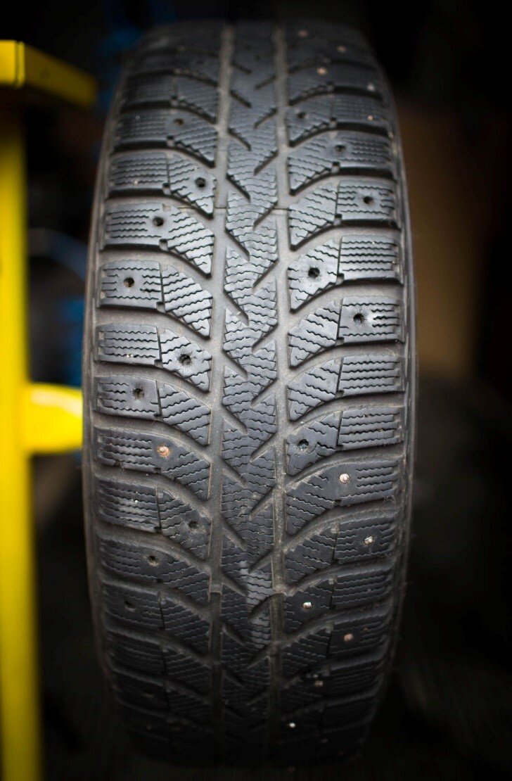 Шина без шипов