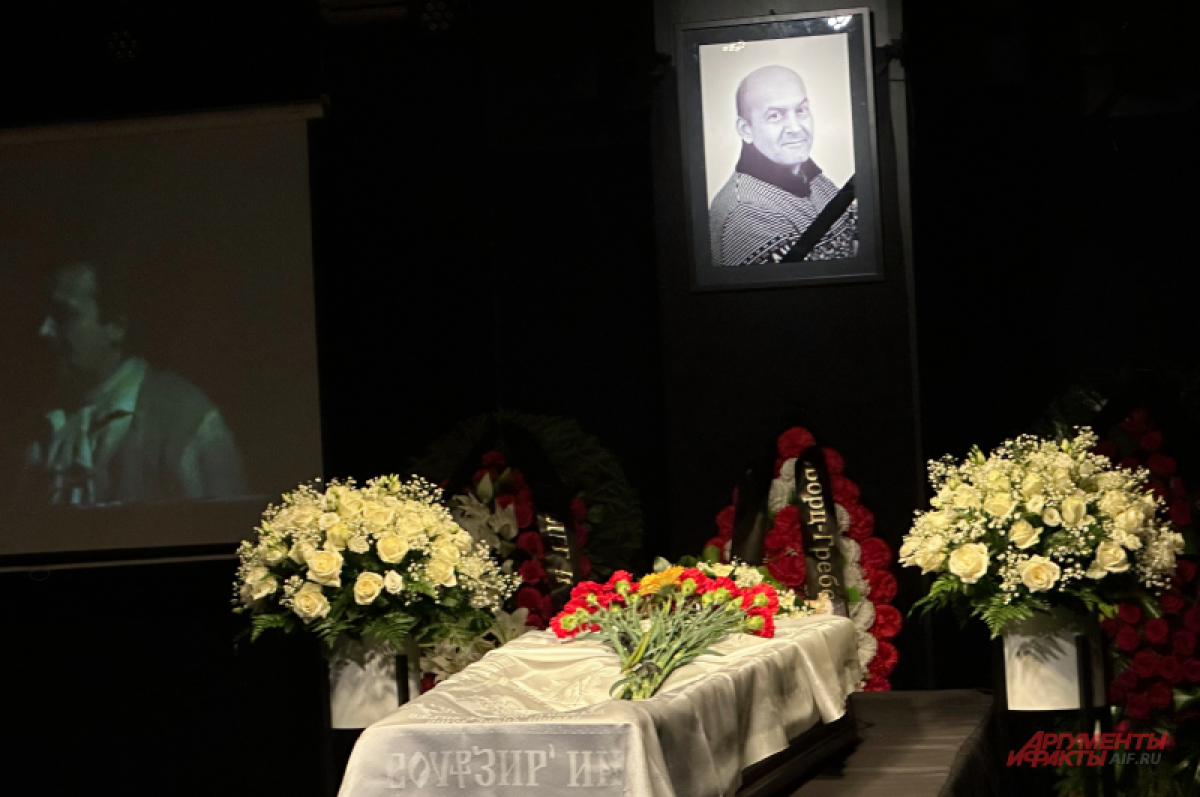 С кем рядом похоронен ширвиндт. Похороны Вячеслава Гришечкина. Ширвиндта похоронят рядом с. Гришечкин причина смерти.