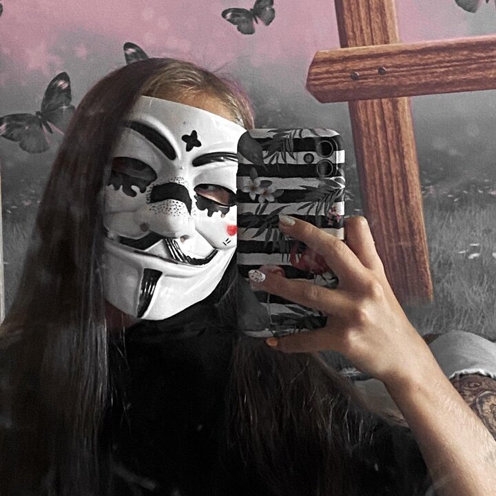    Нынче в соцсетях можно полить грязью любого человека. Для этого не нужно никакого решения суда, достаточно обещания какой-то мифической аудиозаписи, которая почему-то не грузится. Рената Белич