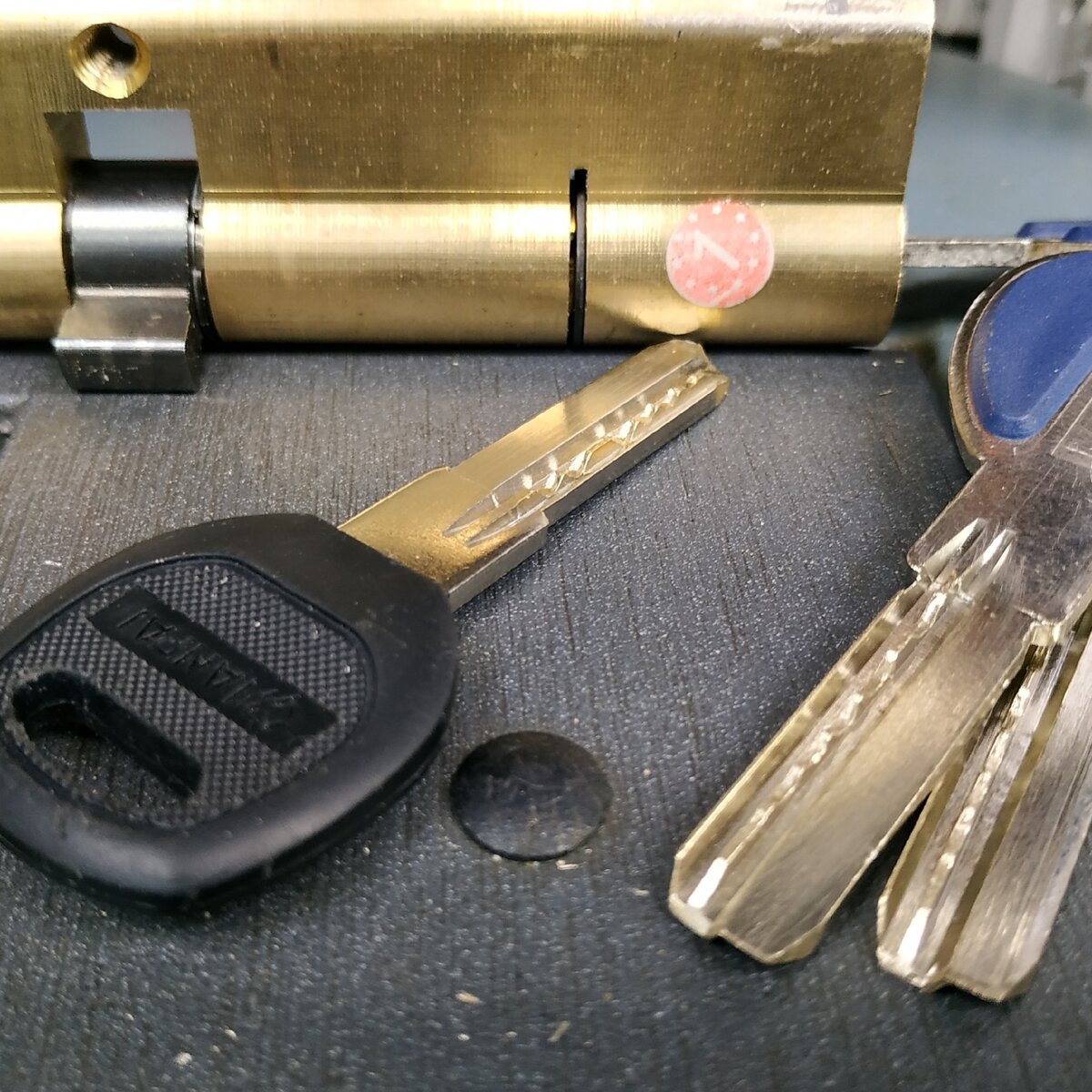 Китайский цилиндровый механизм с ключами