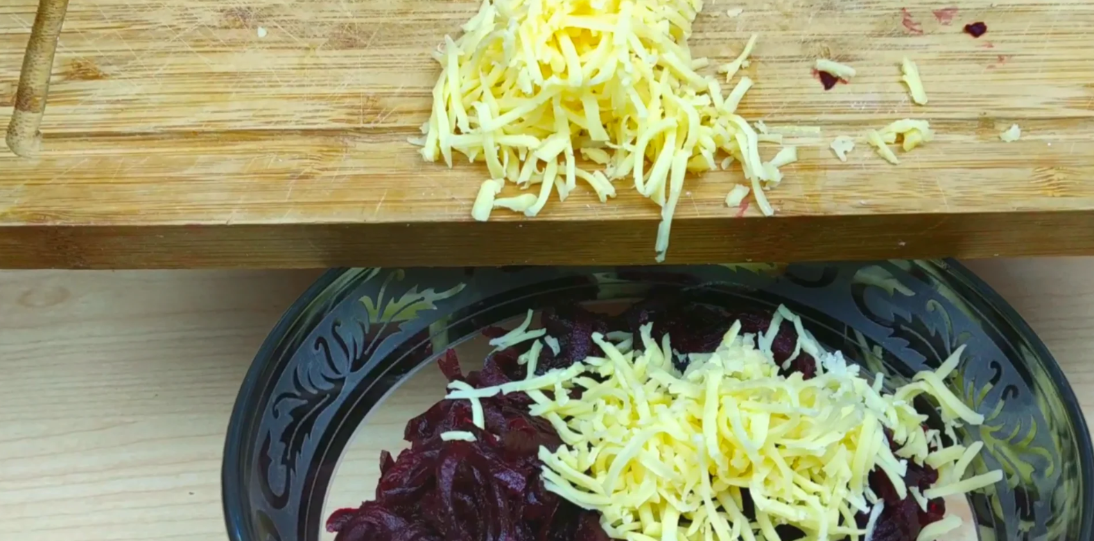 Необычный салат из обычной свёклы: всегда его готовлю даже на праздничный стол