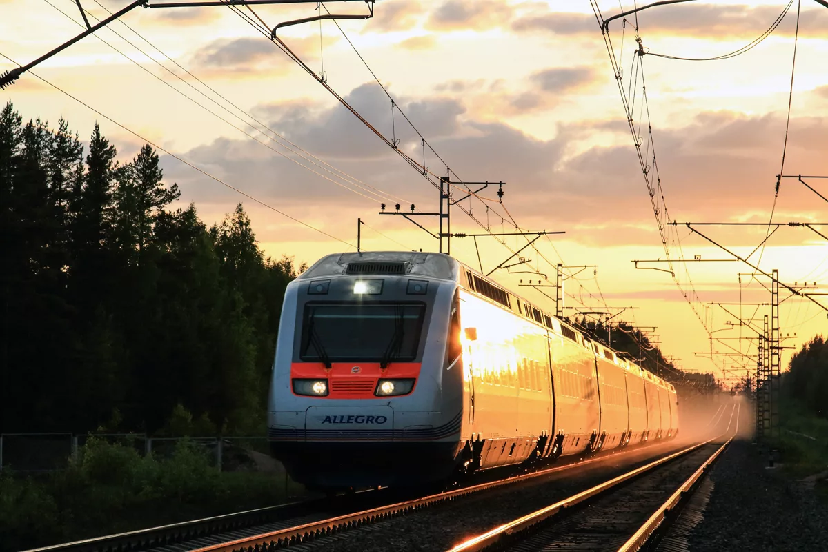 Allegro 2 2 1. Электропоезд Аллегро. Sm6 электропоезд. Sm6 поезд. Pendolino ("Аллегро".