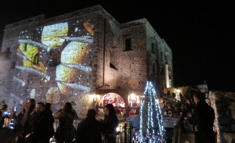 Это одно из самых красивых мест, которое я видела в период рождественских праздников.