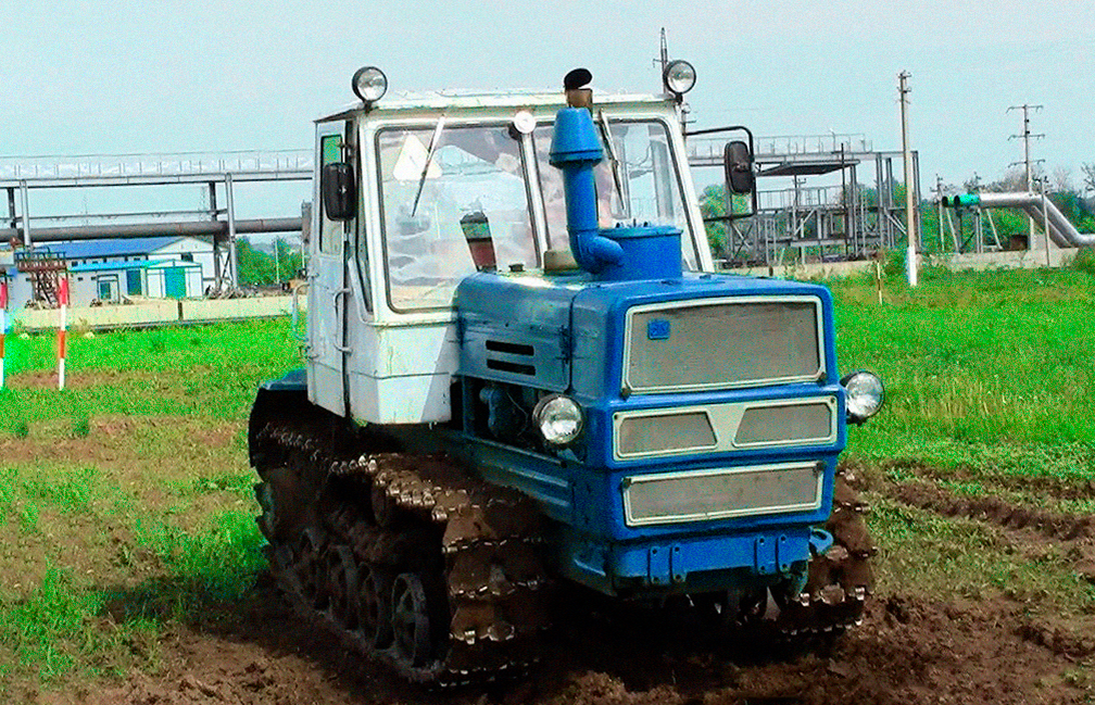 Трактор Т-150 на гусеницах