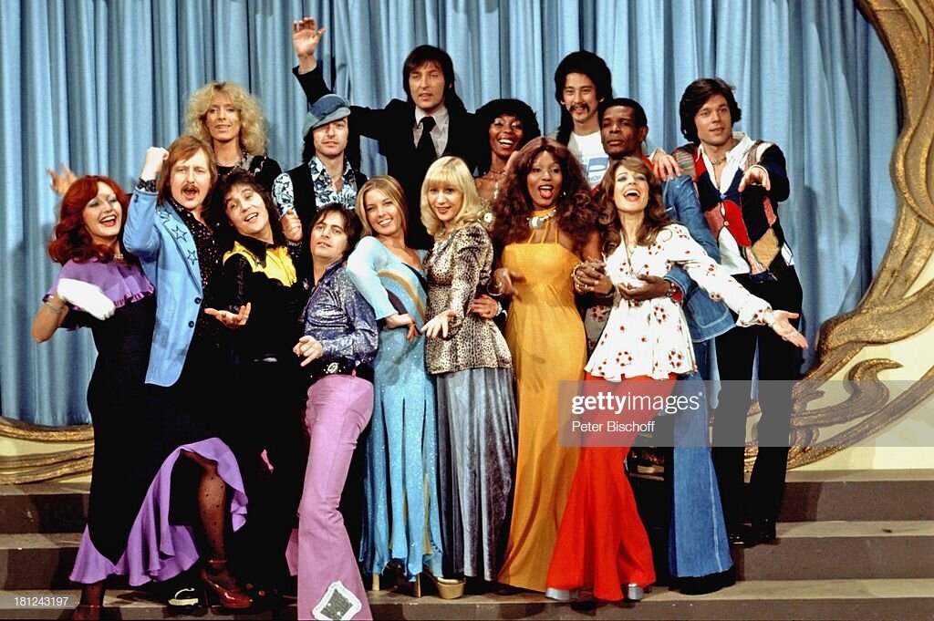 The Les Humphries Singers.   фото с     media.gettyimages.com