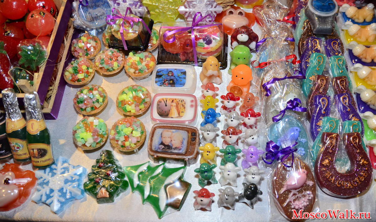 фото сайта MoscoWalk.ru c ярмарки, где было представлено в т.ч. и мыло ручной работы