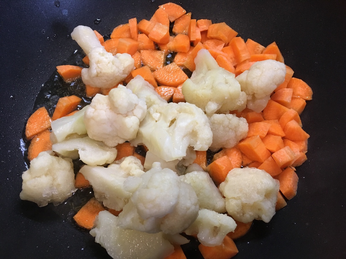 Овощи на сковороде. Фото автора.