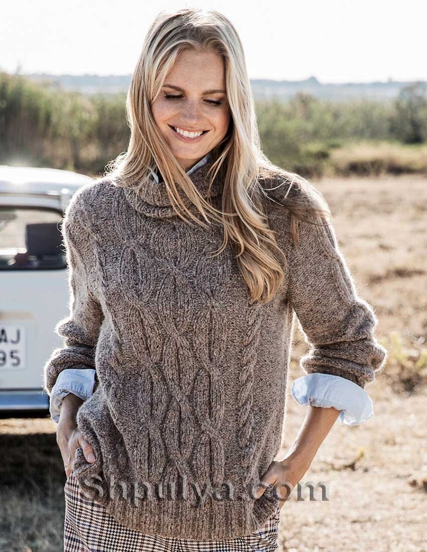 Бежевый свитер с переплетениями из «Кос»