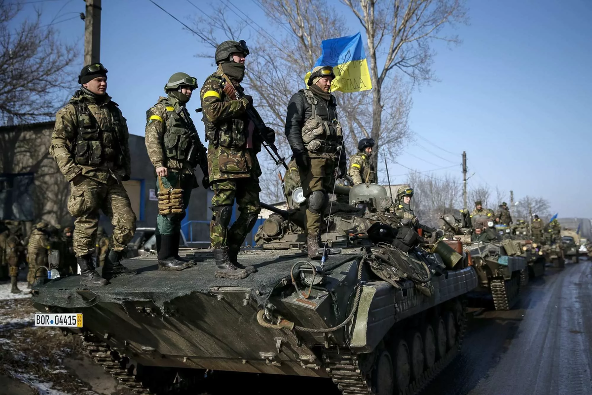 Вассерман сообщил, что Украина подготавливает силовую зачистку Донбасса, Коротченко уверен - Россия этого сделать не позволит. Источник изображения: https://onlynews.media/news/prodvizhenie-vsu-vglub-donbassa-pod-zhelobkom-peredovye-podrazdeleniya-sil-oos-v-shage-ot-razgroma-dnr/