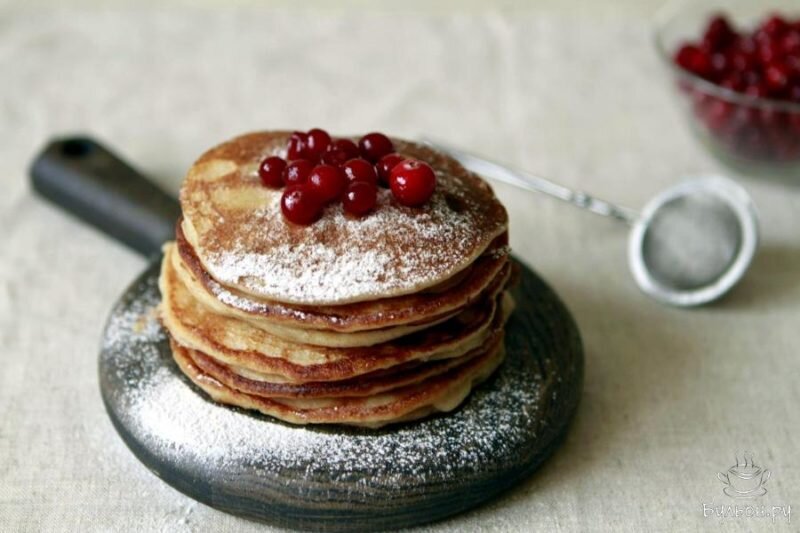 Вкусные оладьи из ржаной муки. иллюстрация с сайта https://buljon.ru