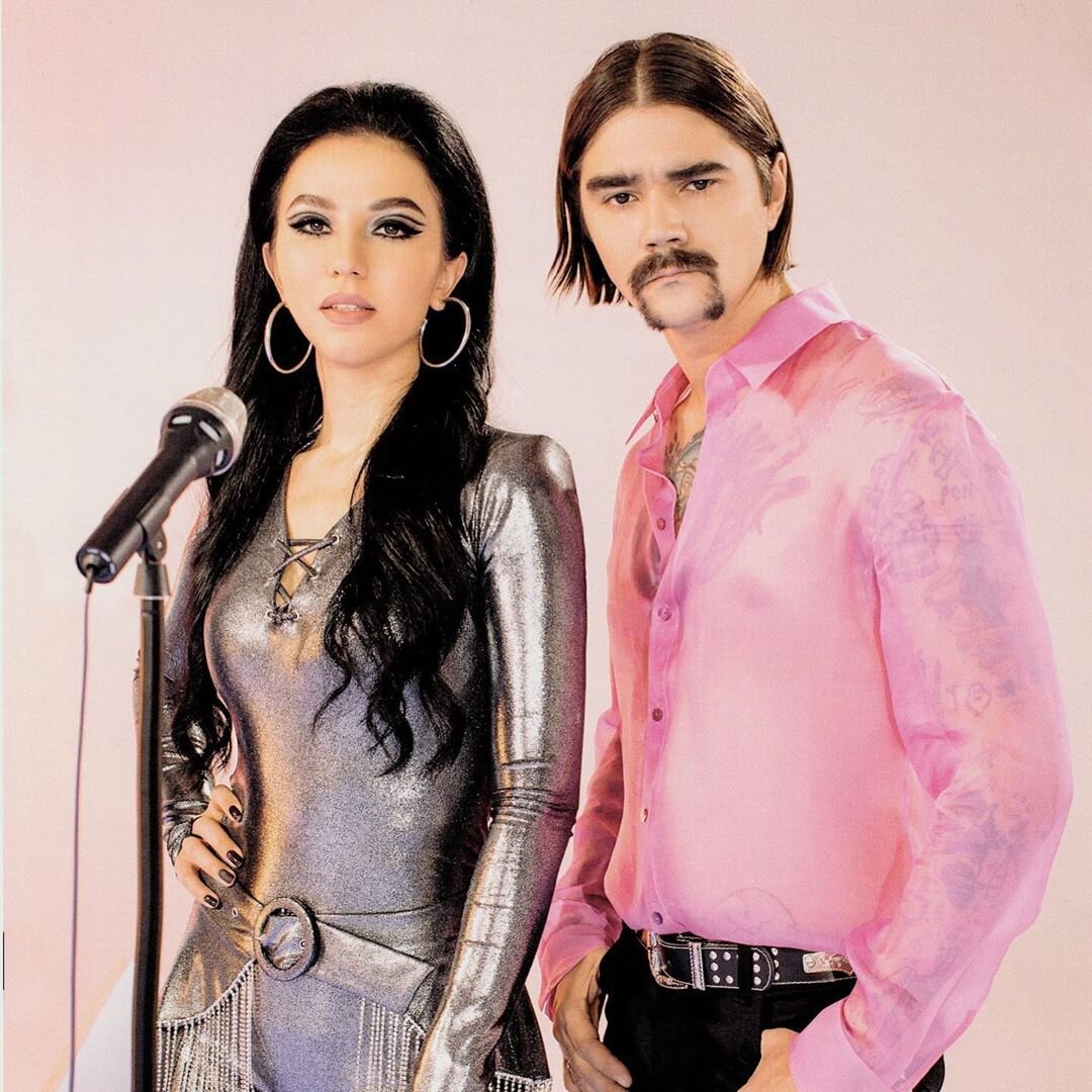 кадр из клипа