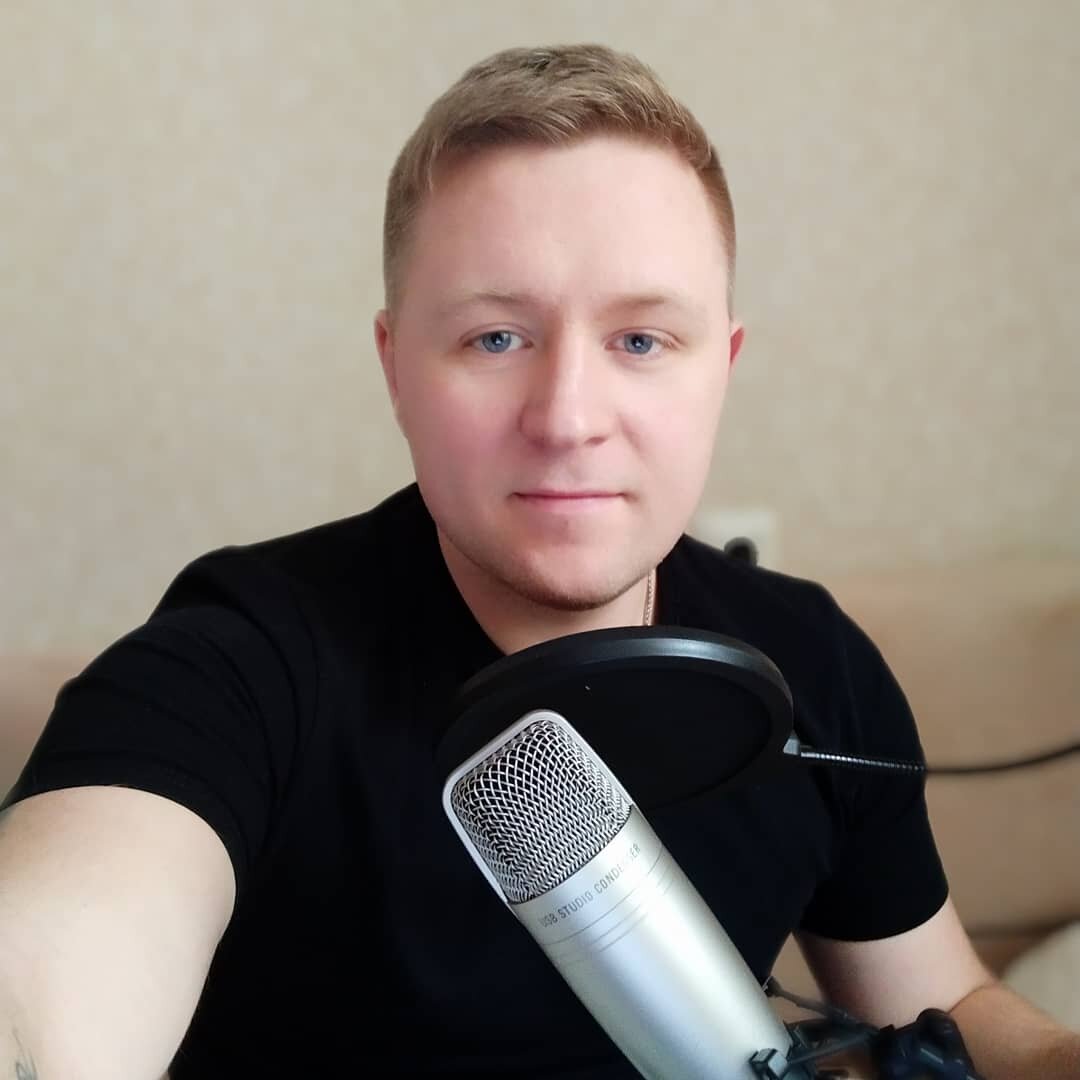 Шёл второй день самоизоляции-мы развлекались, как могли.))