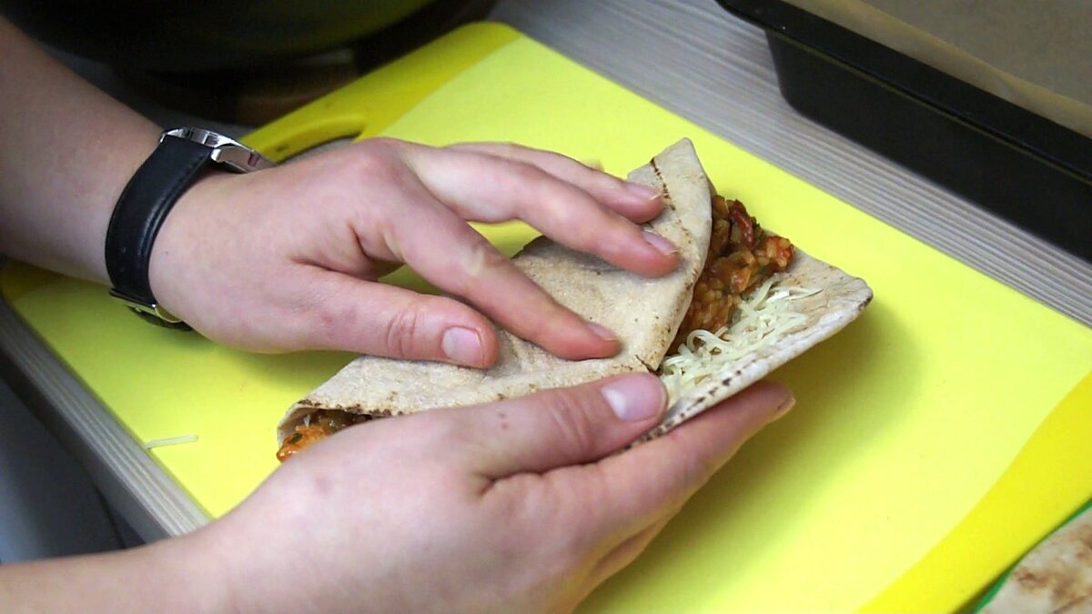 Не Буррито. А-ля Буррито. Готовлю по домашнему на карантине мексиканский фаст фуд. Будьте дома!