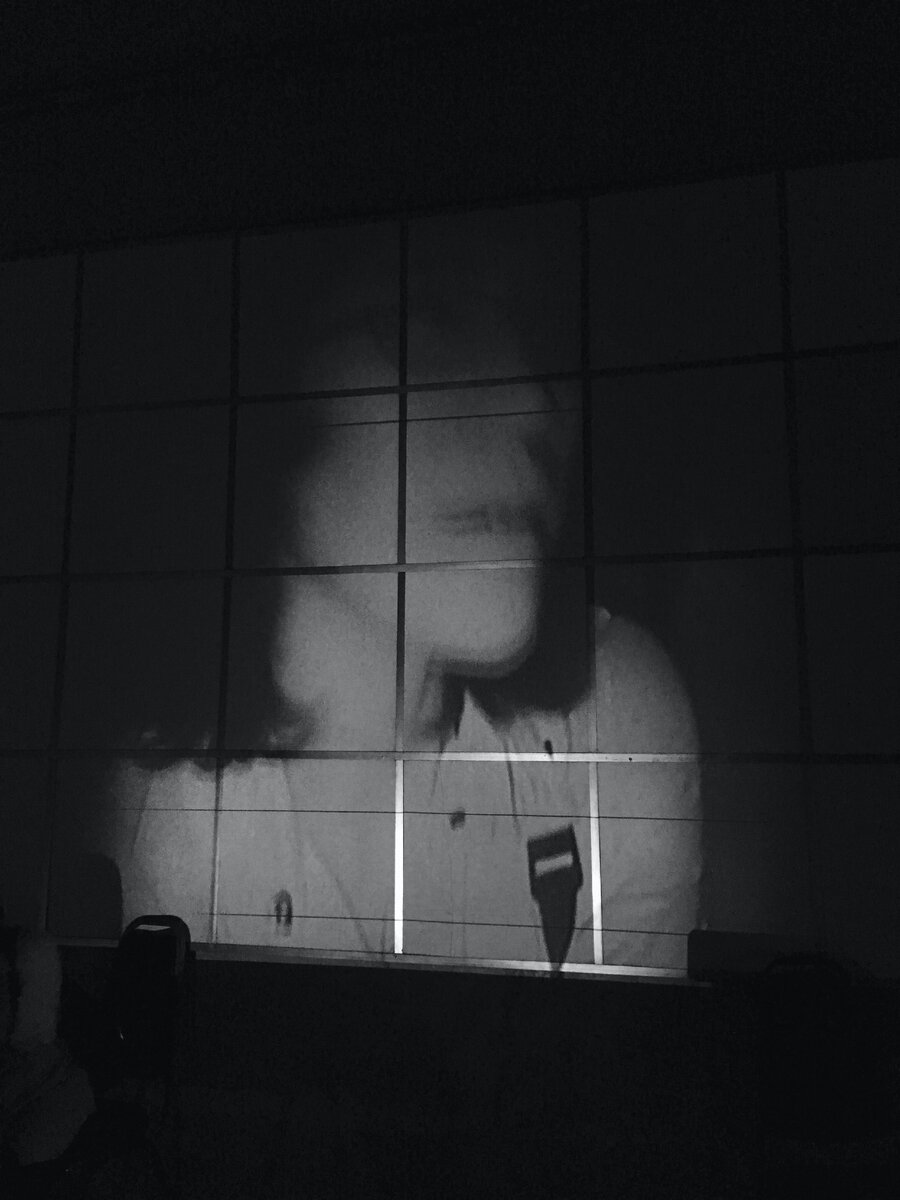 А что Ваш мозг "рисует" когда гаснет свет?