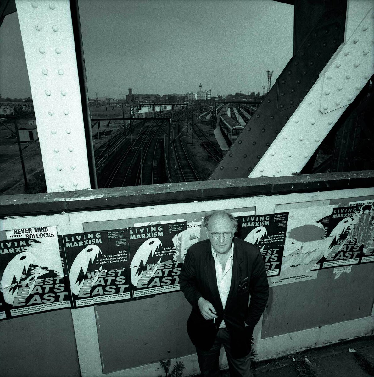 Бродский на железнодорожном мосту возле Примроуз-хилл. Лондон, Великобритания. — Steve Speller/Alamy