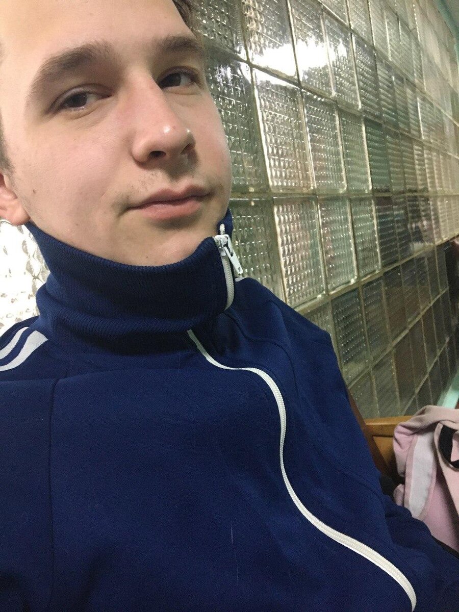 А вот если бы нормально чистил зубы, не было бы флюса.