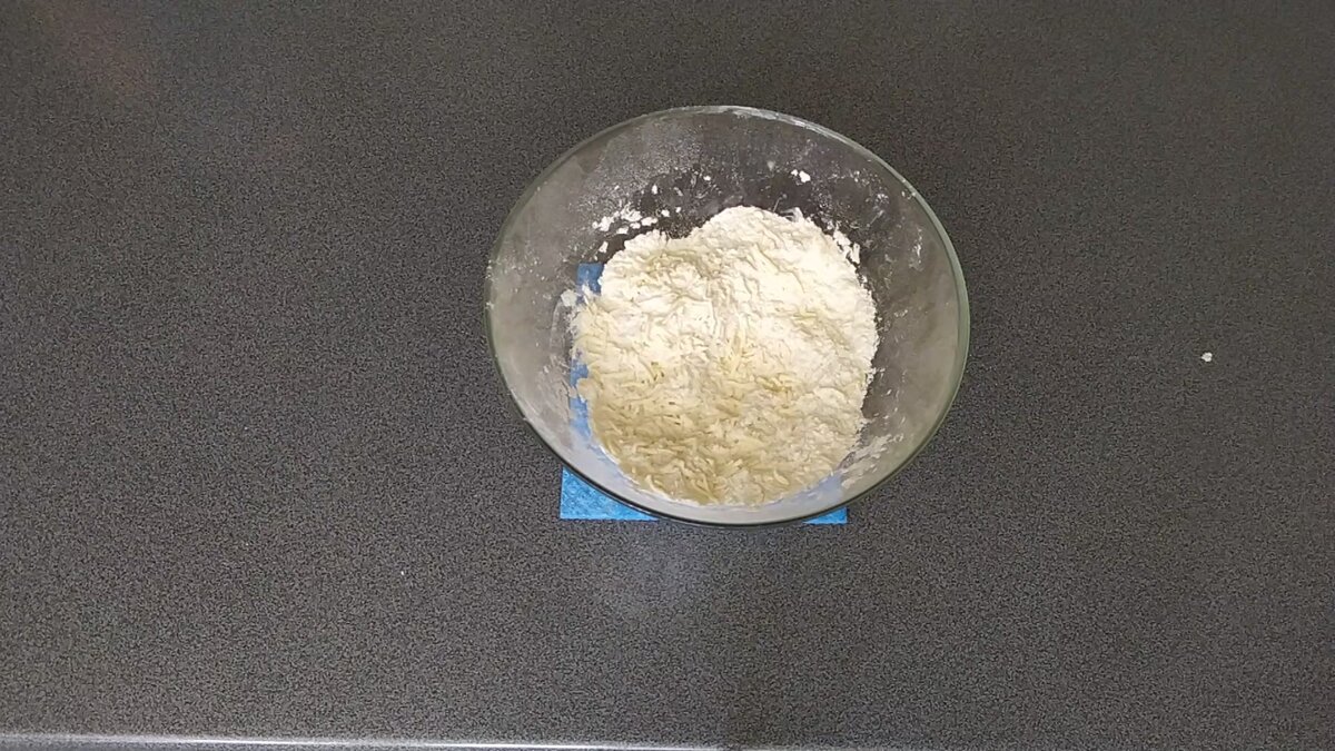 Крошка которая должна получиться когда натёрли сливочное масло в муку 
