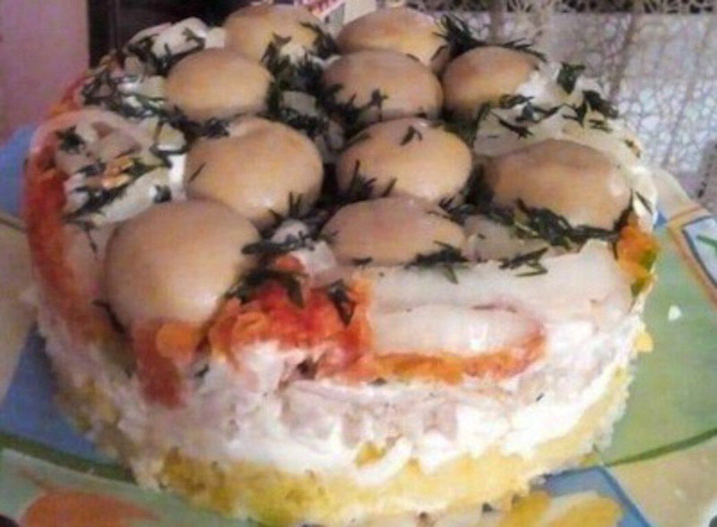 Салат “Грибная поляна». Foto iz lichnogo archiva: Food and vegetables 