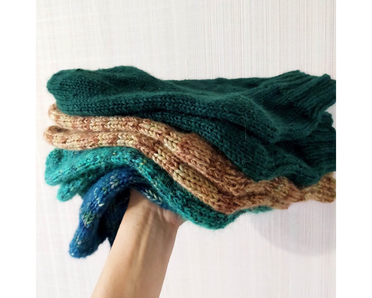 4 пары большущих носков