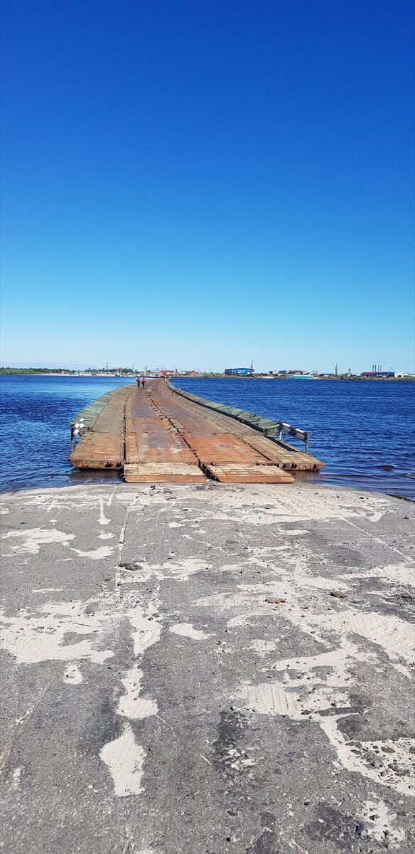 Процесс сборки переправы.