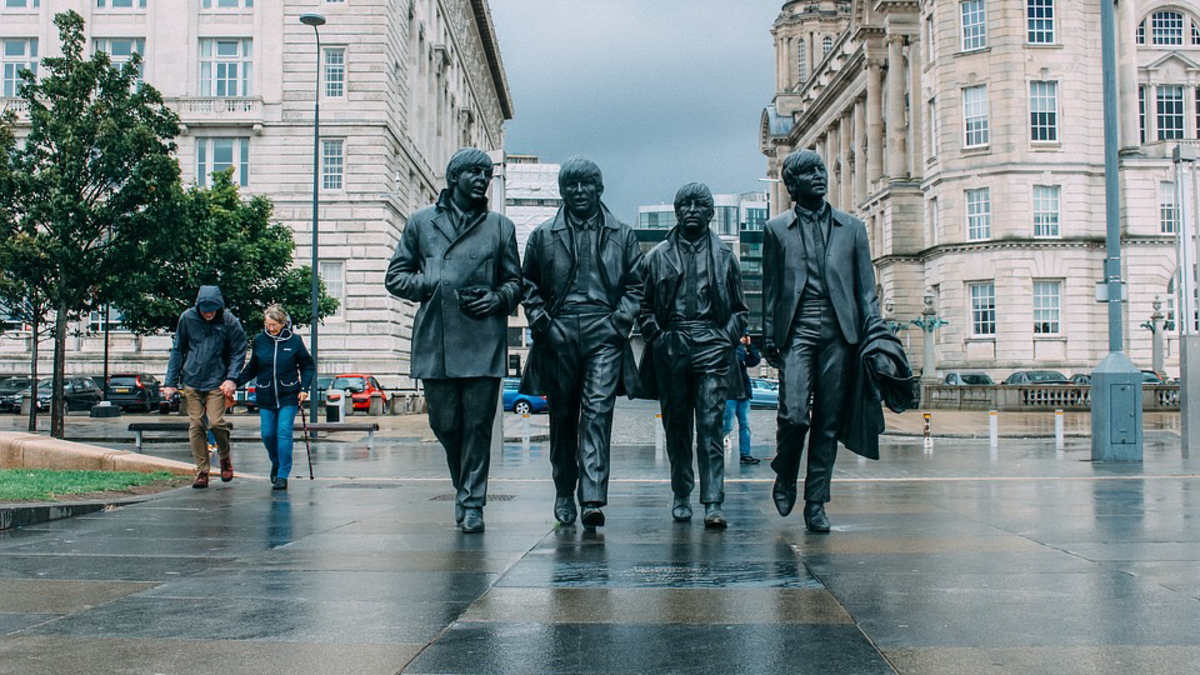 Памятник The Beatles в Ливерпуле