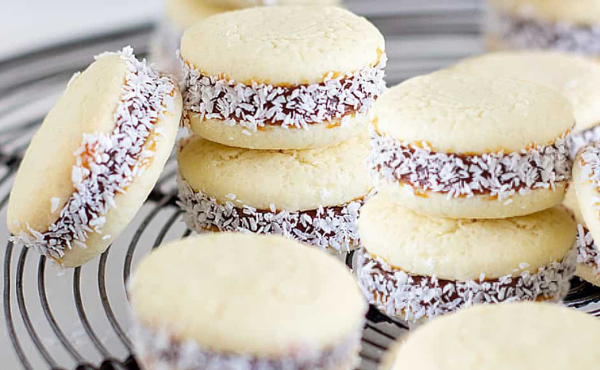 Аргентинское песочное печенье альфахорес (Alfajores)