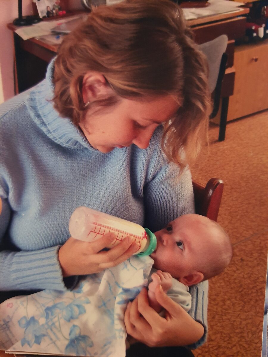 Первая встреча жены с дочерью