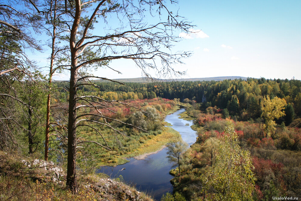 Вид на реку Сергу с одной из скал