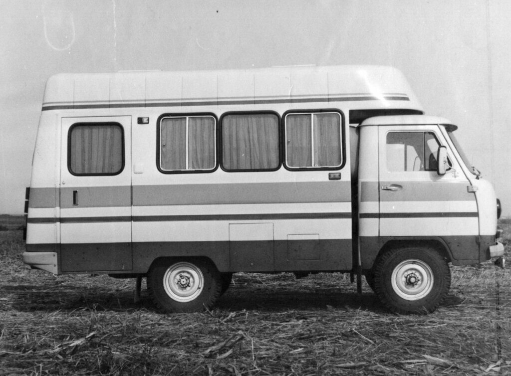 Автодача на шасси УАЗ-3303-01