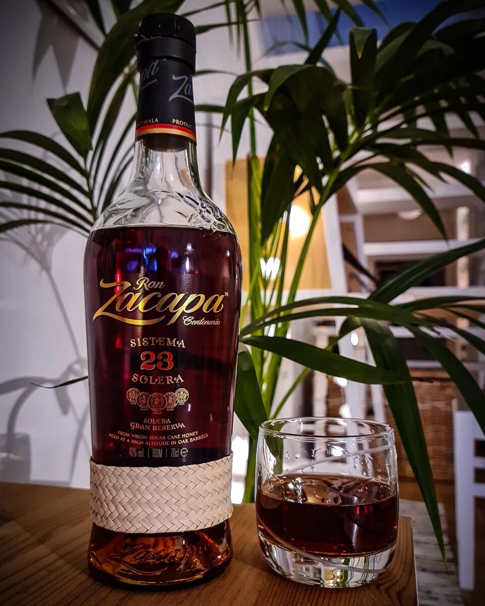 Выдержанный 23 года в бочках ром: пробуем Zacapa 23 (премиальный ром из  Гватемалы) | Калдырье | Дзен