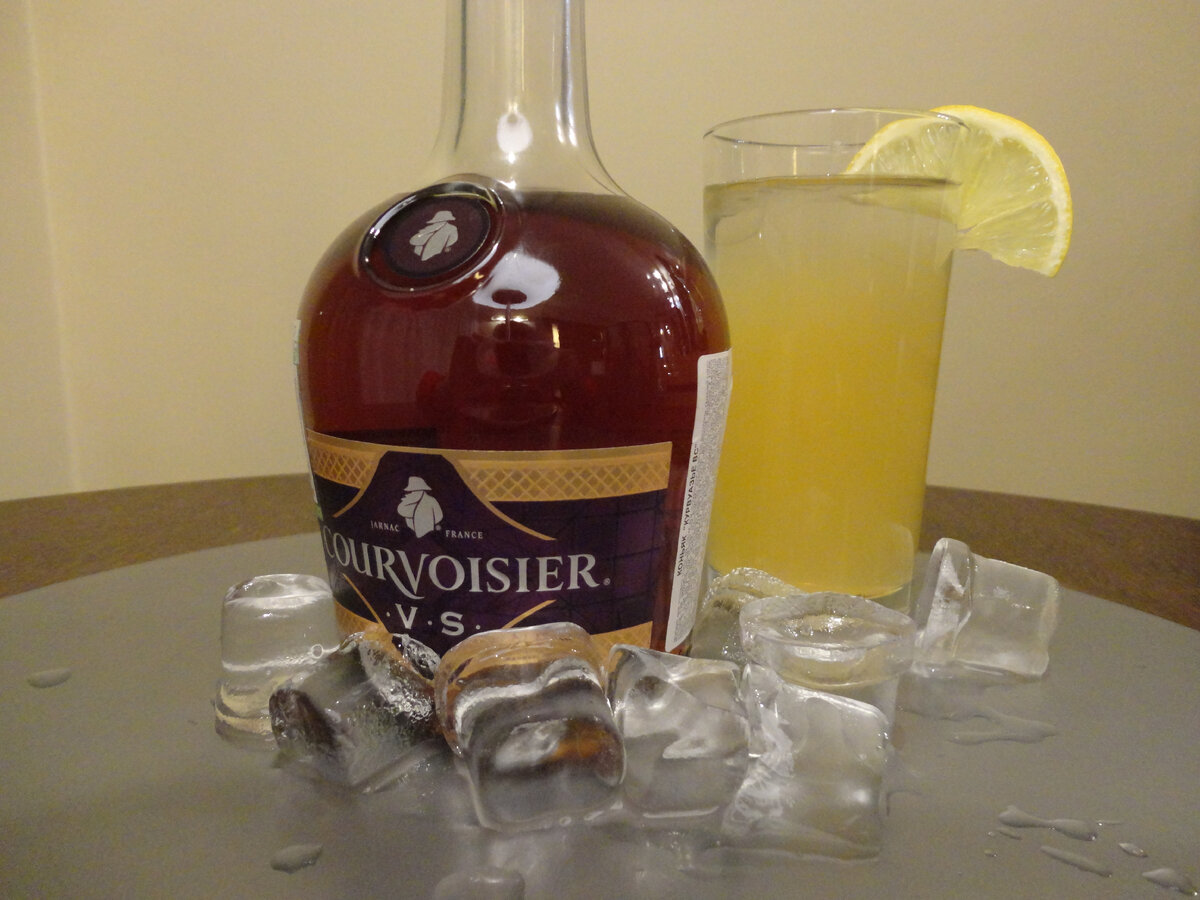 основа коньяка. коньячный завод арарат в ереване. напиток на основе коньяка. коньяк в домашних условиях. шустов коньячный напиток шоколад вишня.