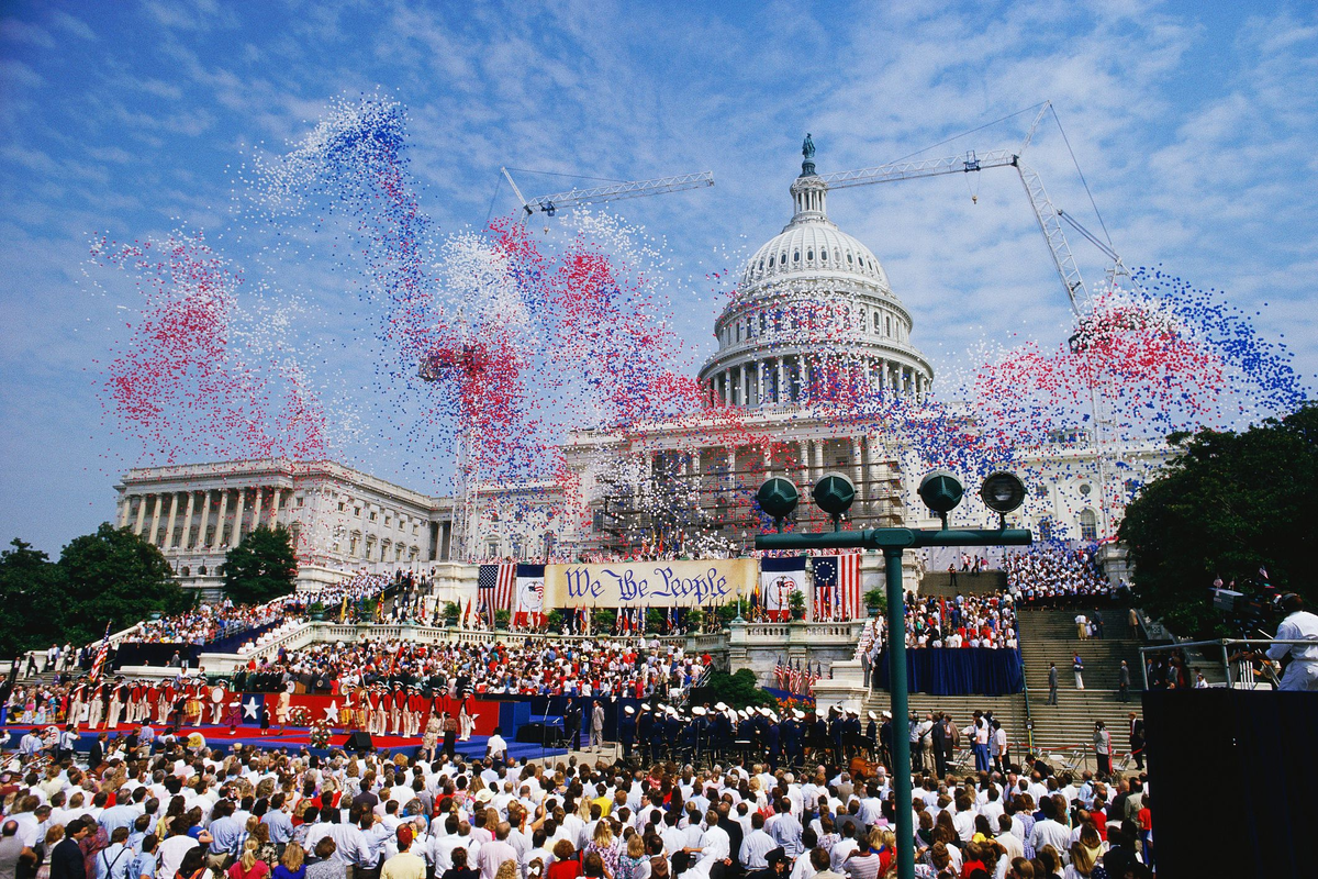 Что отмечают 4 июля. Independence Day — день независимости США. 4 Июля день независимости США. Индепендент Дэй. 4 Июля праздник в США.