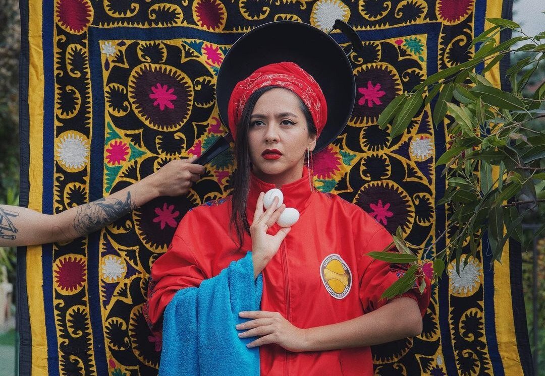     Чудом выжила, вывела из себя менеджера Ланы Дель Рей: 7 фактов о Маниже