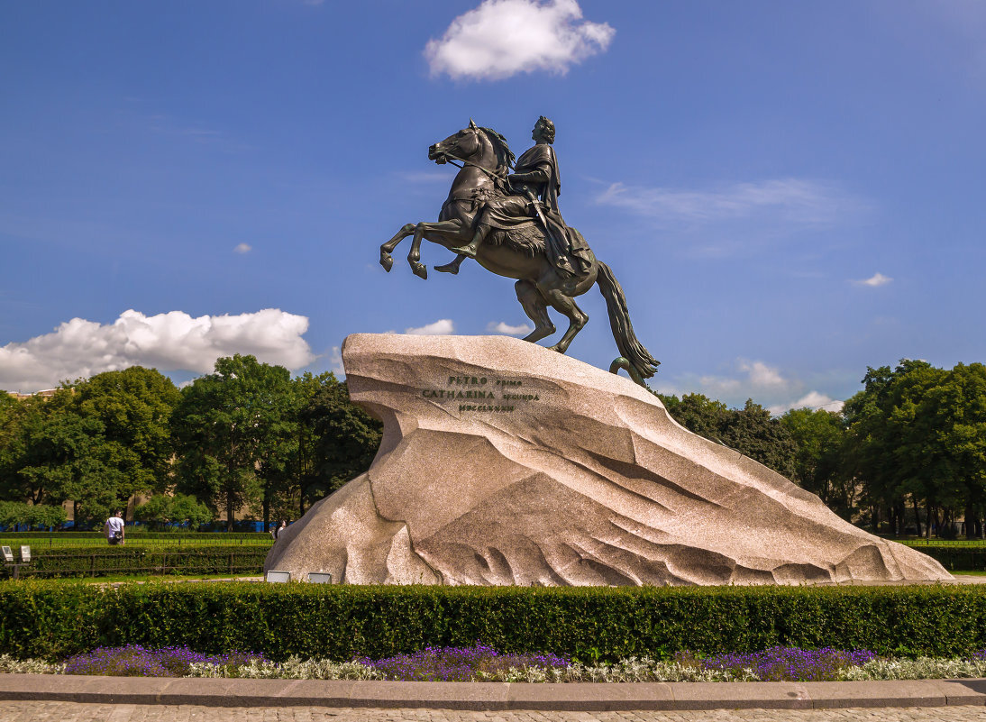 Памятник петру в санкт петербурге