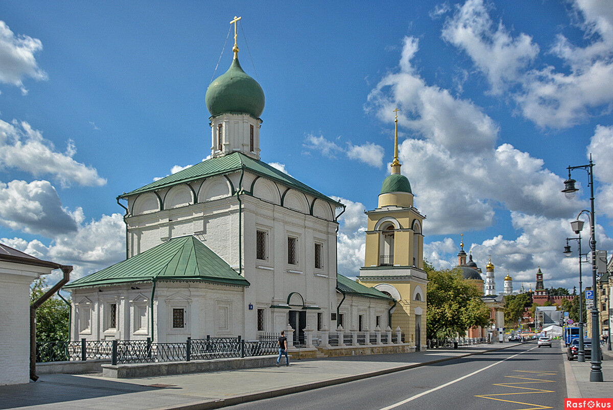 Храм блж. Максима, Москва, Зарядье