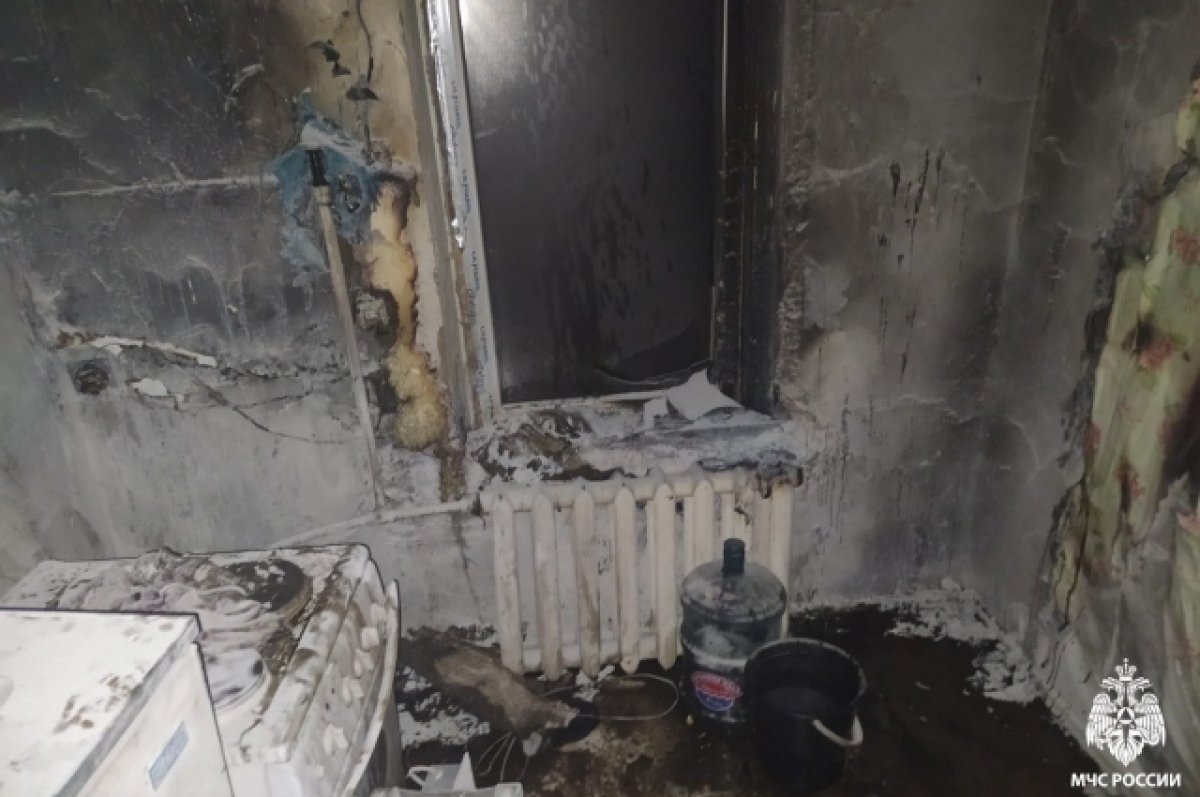    Двое молодых людей травмированы при пожаре в Башкирии, еще 5 эвакуированы