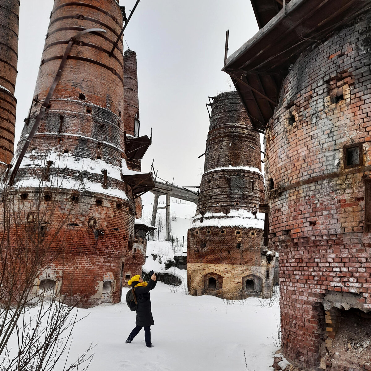 В этих печах красивый мрамор превращали в некрасивую известь. :))