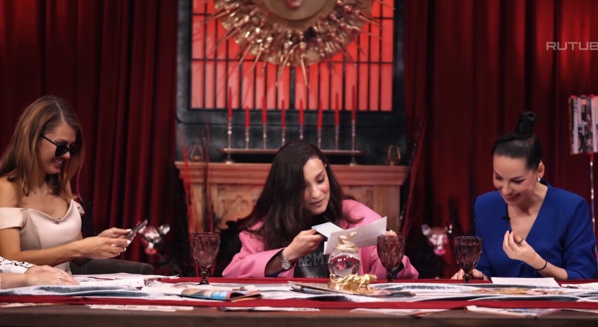    Виктория Дайнеко отправила провокационное сообщение Полине Гагариной Кадр из видео