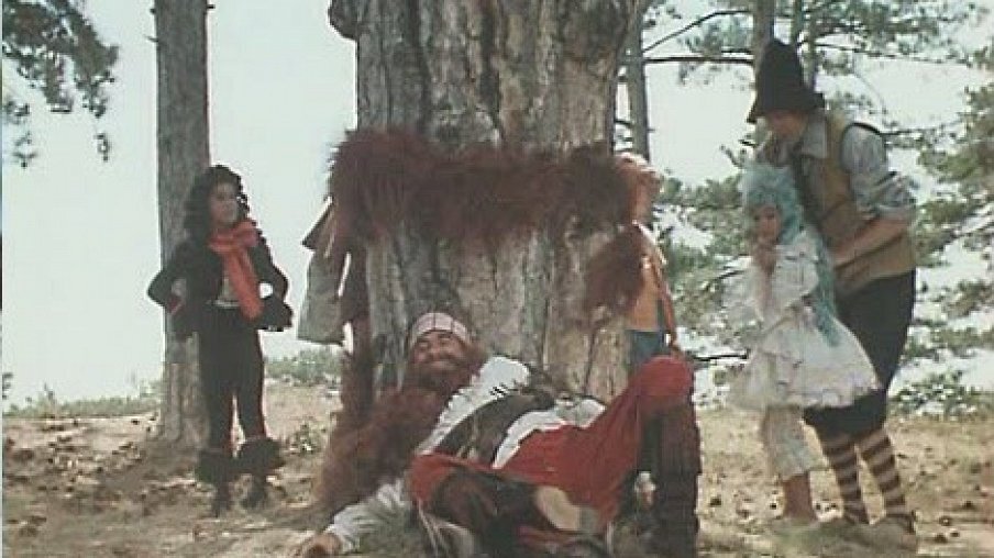 Кадр из советского фильма для детей «Приключения Буратино»