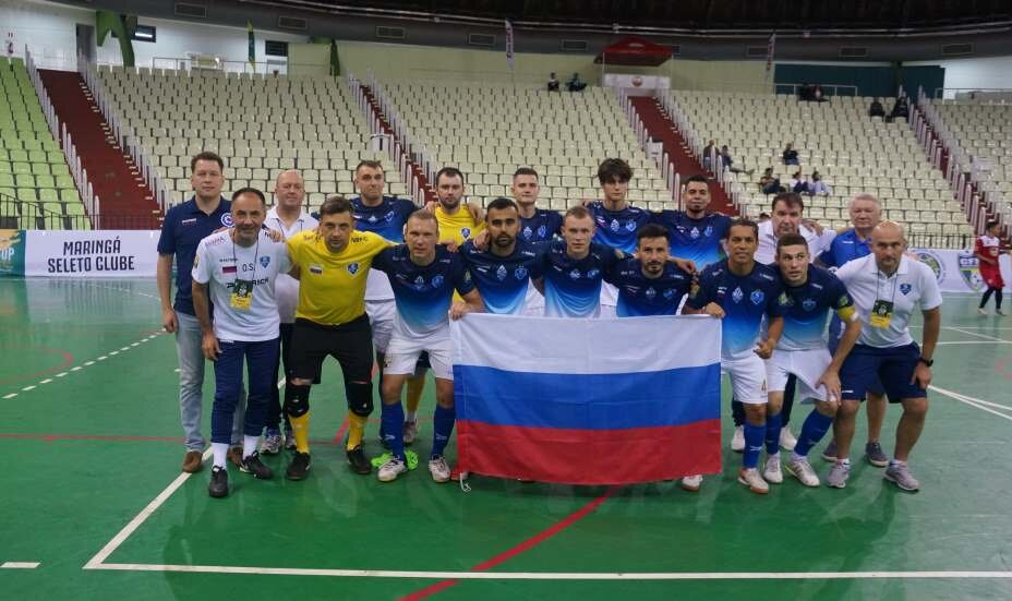    Футзальный клуб «Динамо» Москва в Межконтинентальном кубке выступал под флагом России. Фото: Кирилл Серов, КП